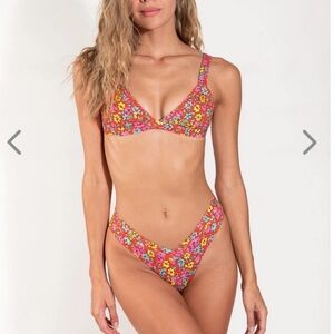 NWT ONEONE Swimwear Bikini Set Cossies Red Floral Jesse Kameron Padded Swimsuit